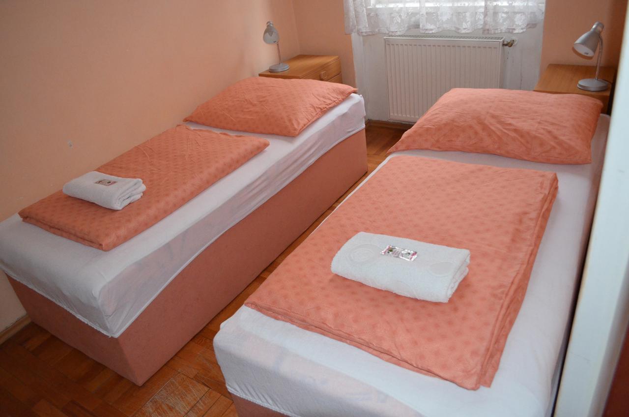 Ab Apartments Karlovy Vary Kültér fotó